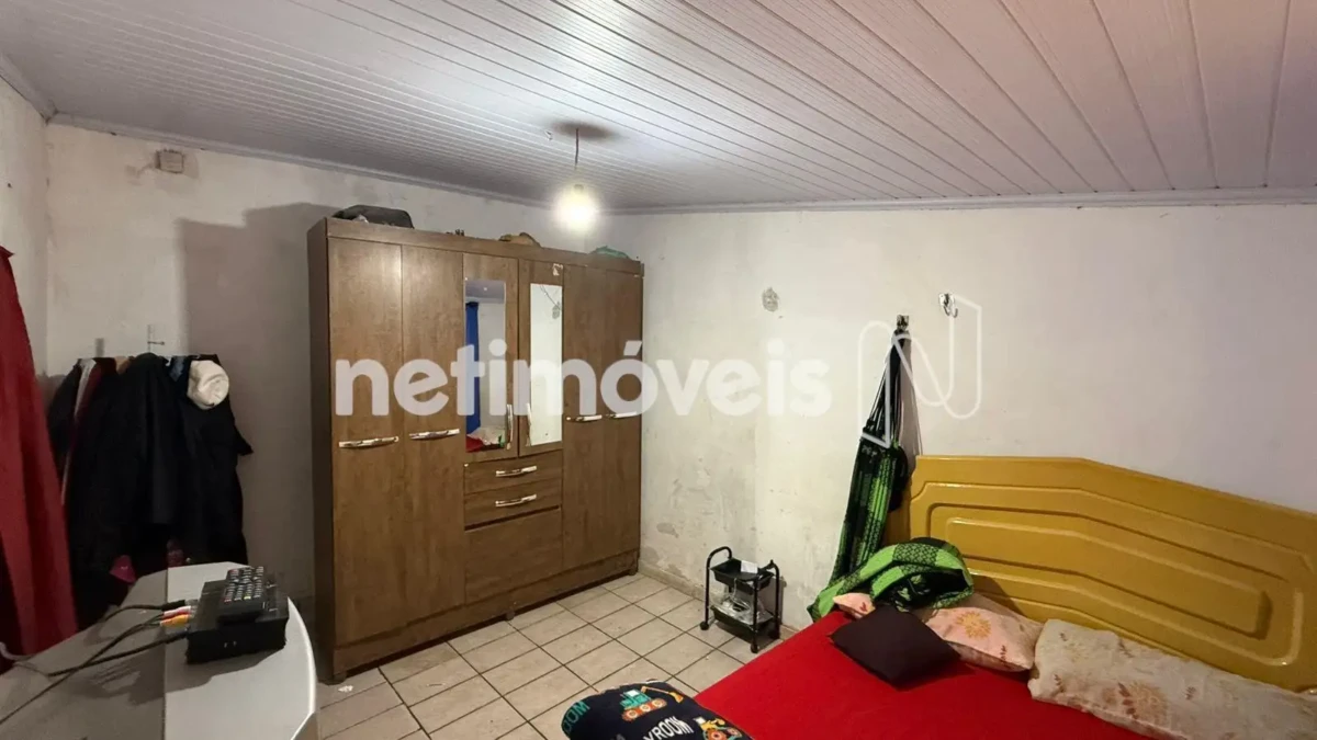 Casa para Venda com 8 quartos no bairro Vila Guilhermina