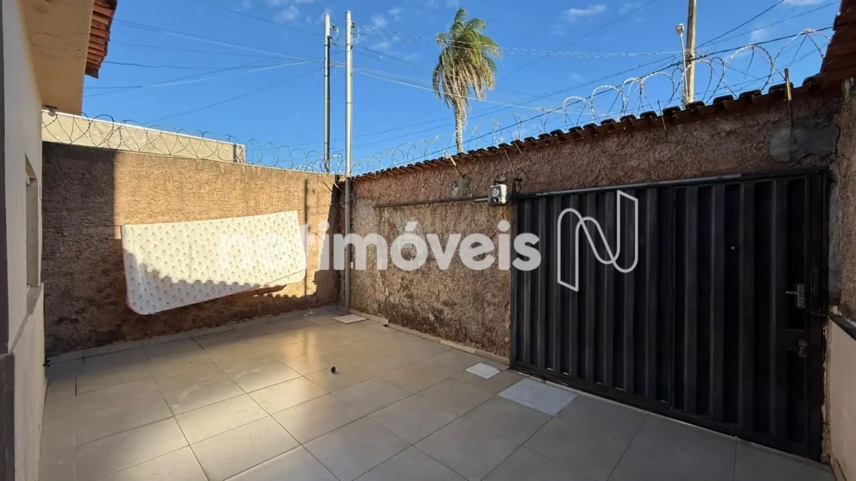 Casa para Venda com 3 quartos no bairro Delfino Magalhães