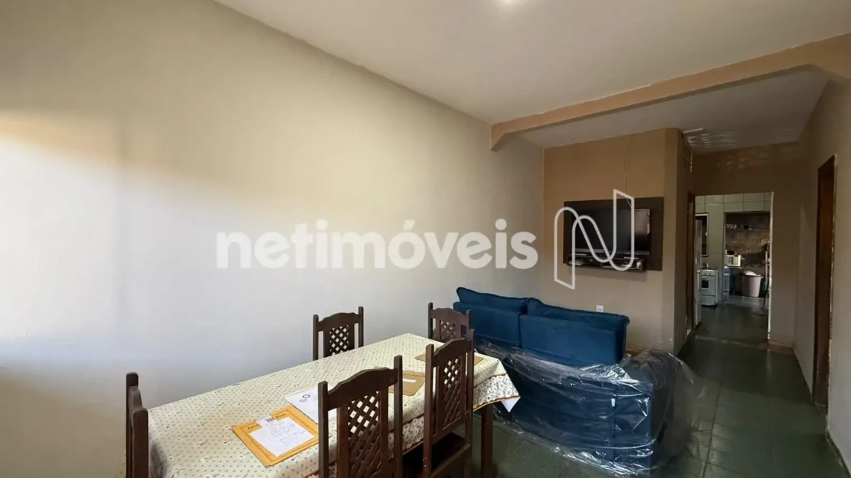 Casa para Venda com 3 quartos no bairro Delfino Magalhães