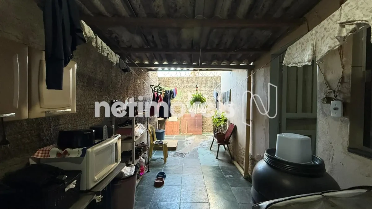 Casa para Venda com 3 quartos no bairro Delfino Magalhães
