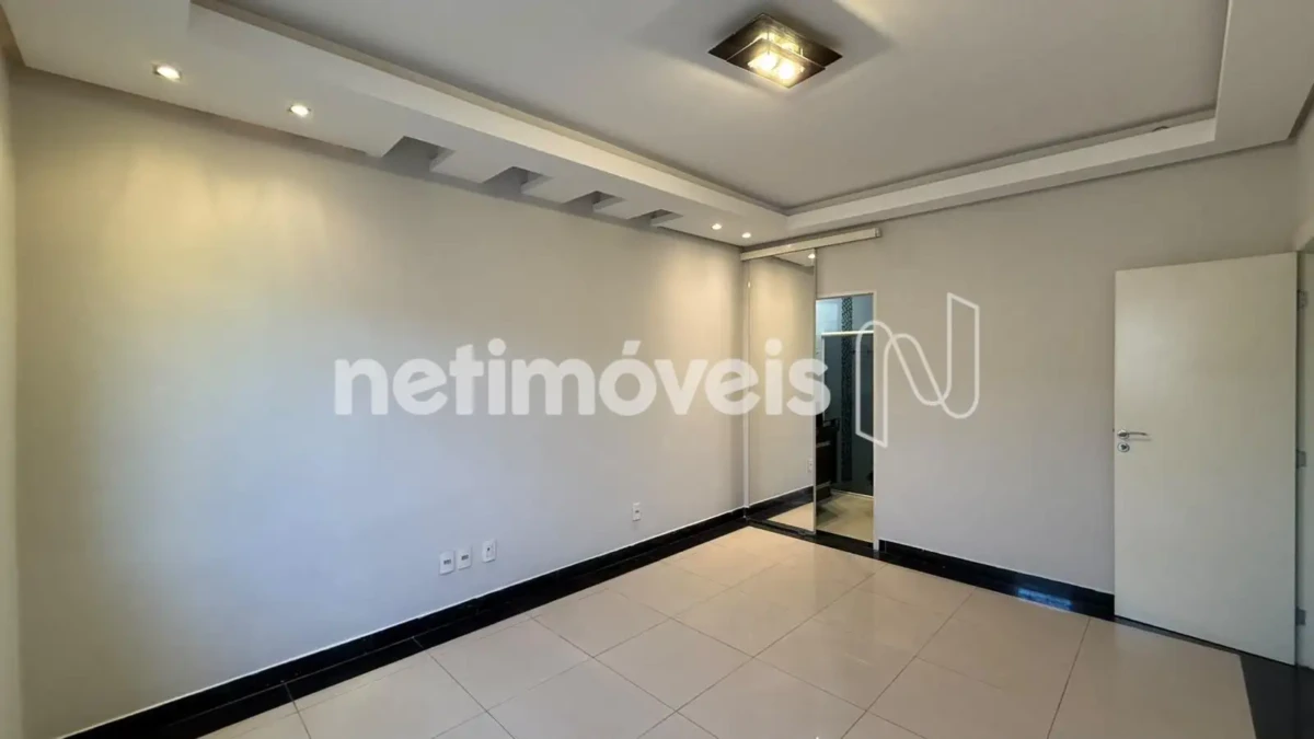 Casa para Venda com 3 quartos no bairro Esplanada