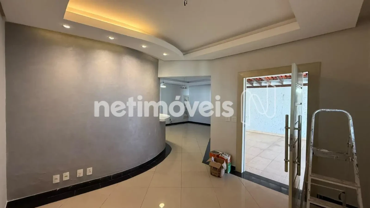 Casa para Venda com 3 quartos no bairro Esplanada