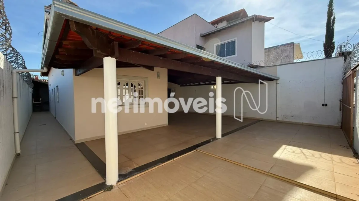 Casa para Venda com 3 quartos no bairro Esplanada