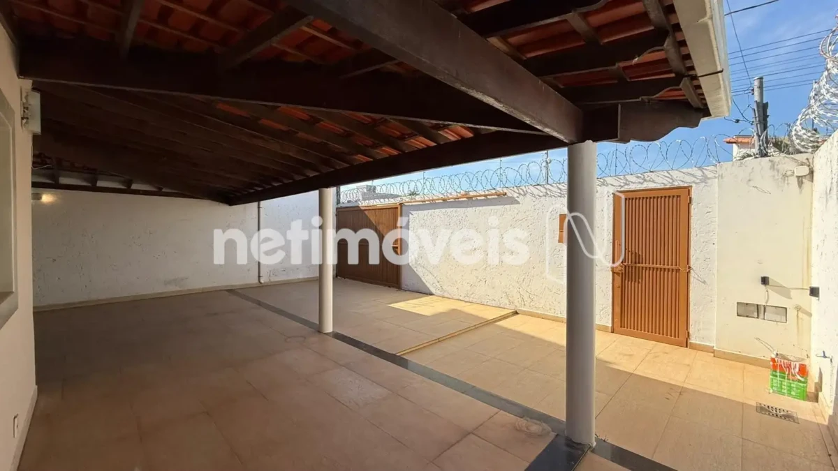 Casa para Venda com 3 quartos no bairro Esplanada