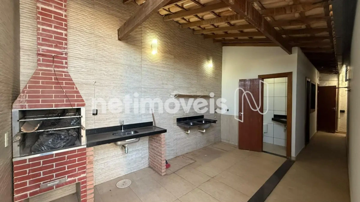 Casa para Venda com 3 quartos no bairro Esplanada
