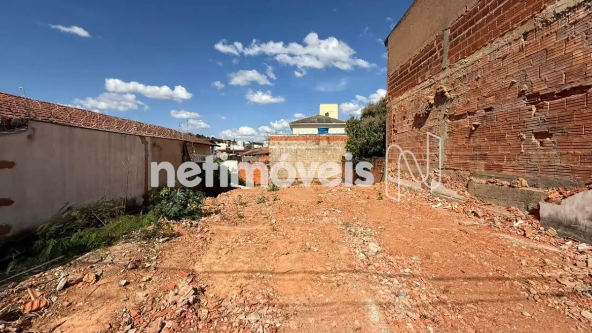 Lote para Venda com área de 250 m² no bairro Vila Guilhermina