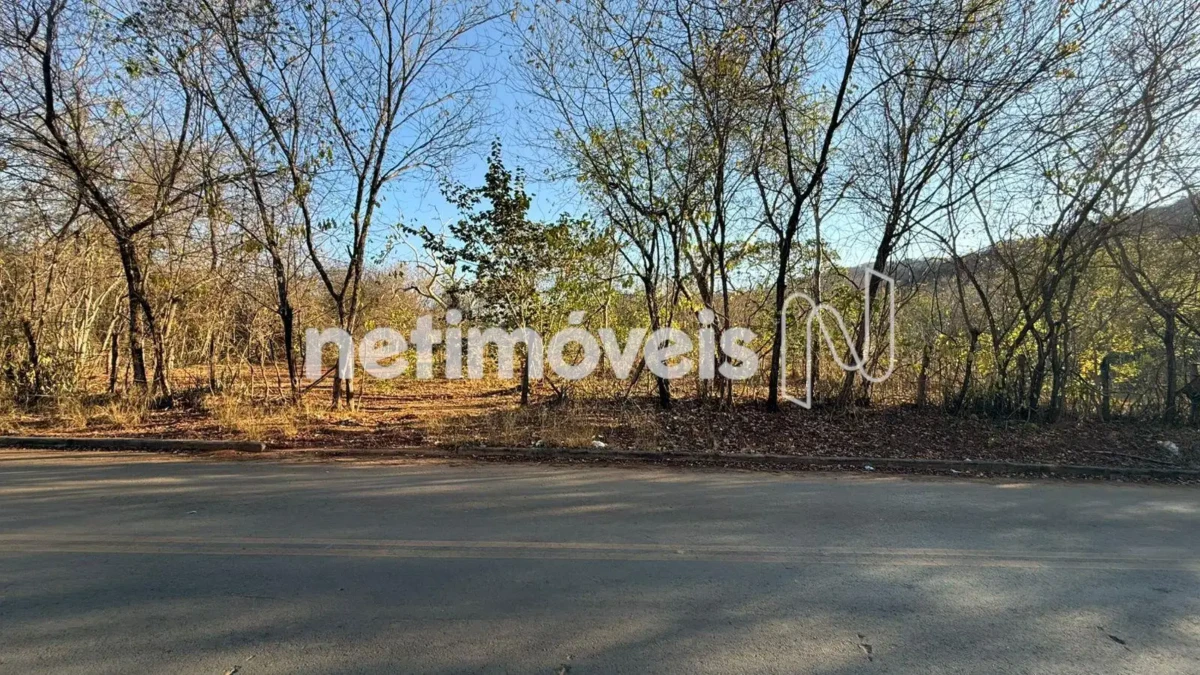 Lote para Venda com área de 2681.05 m² no bairro Jardim Liberdade