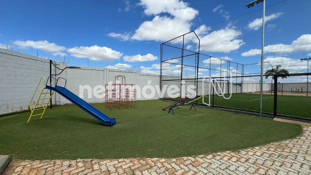 Lote para Venda com área de 200 m² no bairro Vila Segura