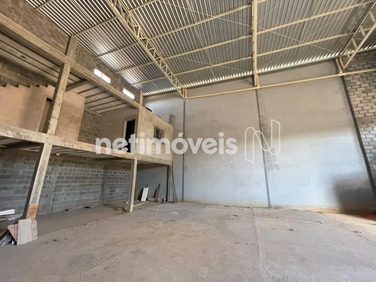 Galpão para Venda com área de 362 m² no bairro Chácara Recanto dos Araçás