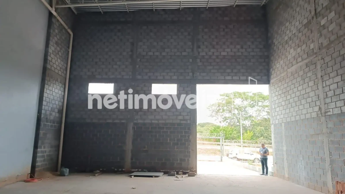 Galpão para Venda com área de 362 m² no bairro Chácara Recanto dos Araçás