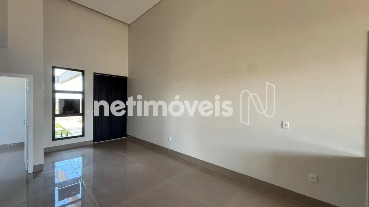 Casa para Venda no bairro Vila Segura
