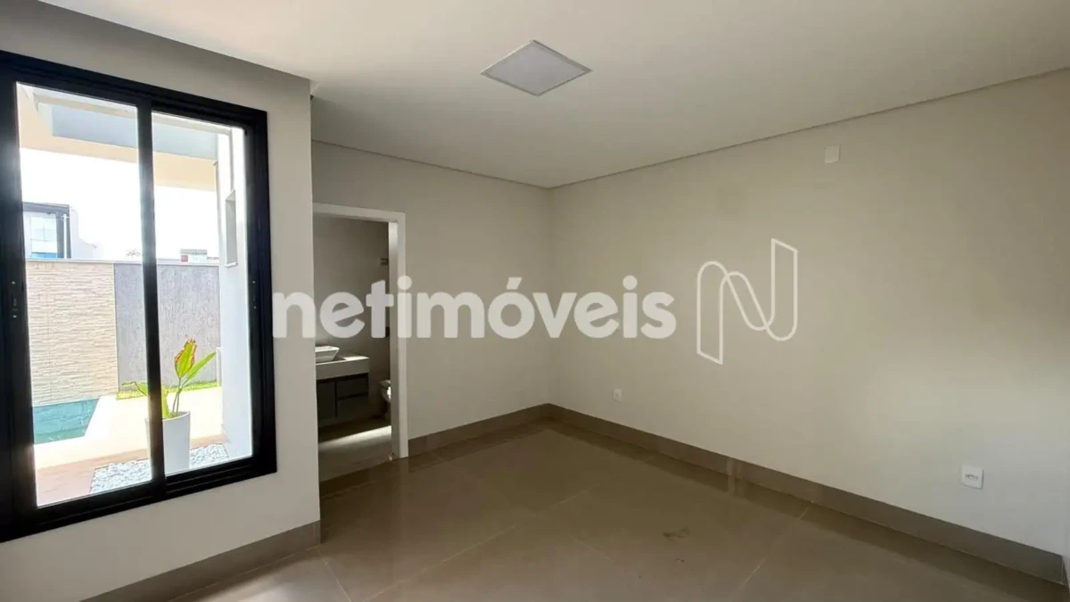 Casa para Venda no bairro Vila Segura