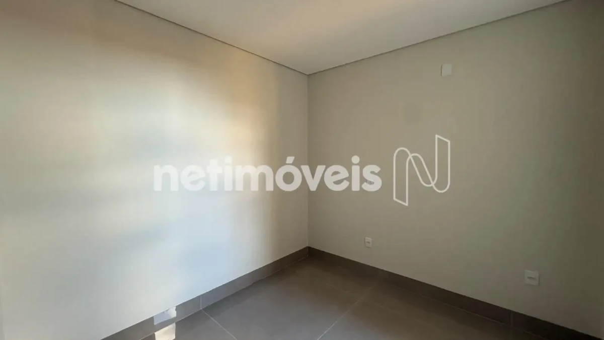 Casa para Venda no bairro Vila Segura