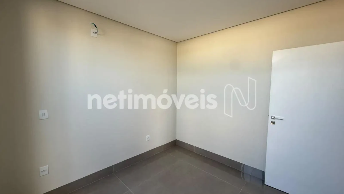 Casa para Venda no bairro Vila Segura