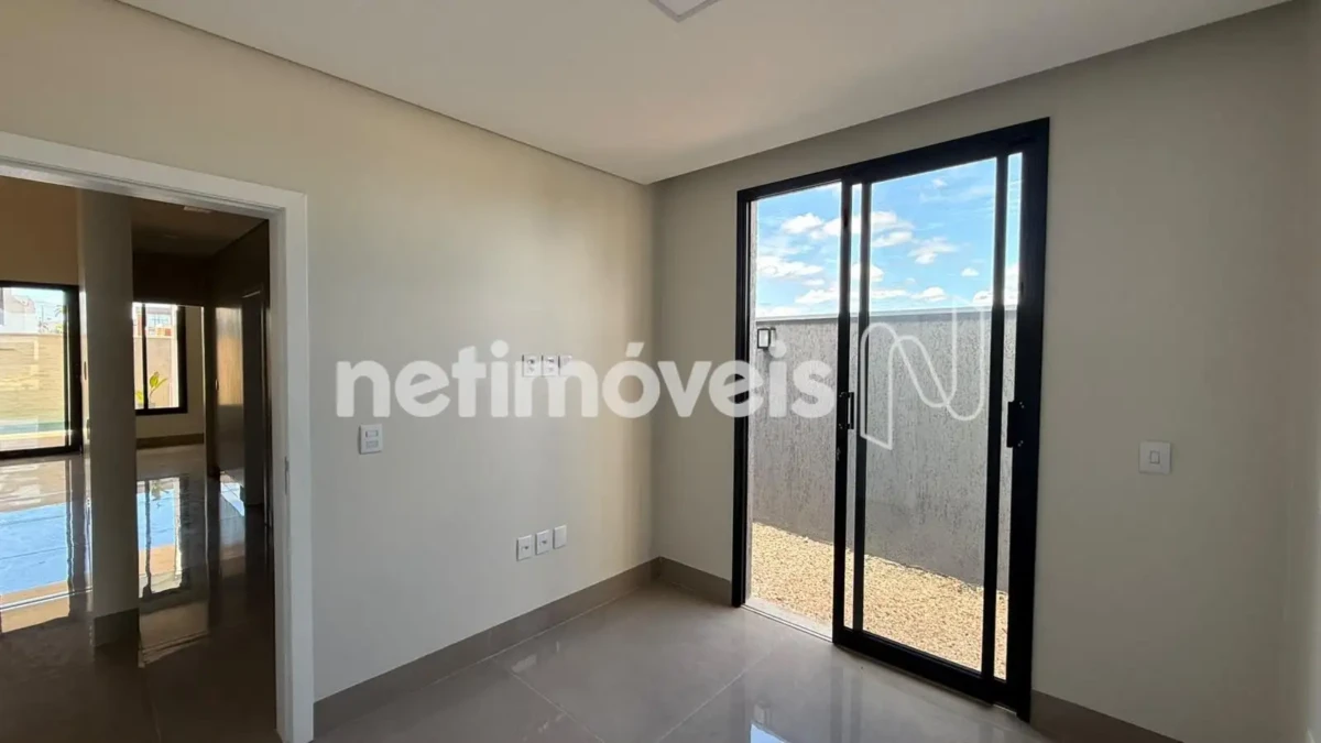 Casa para Venda no bairro Vila Segura