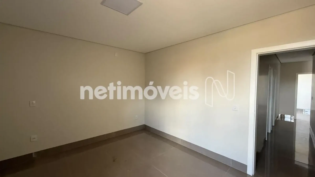 Casa para Venda no bairro Vila Segura