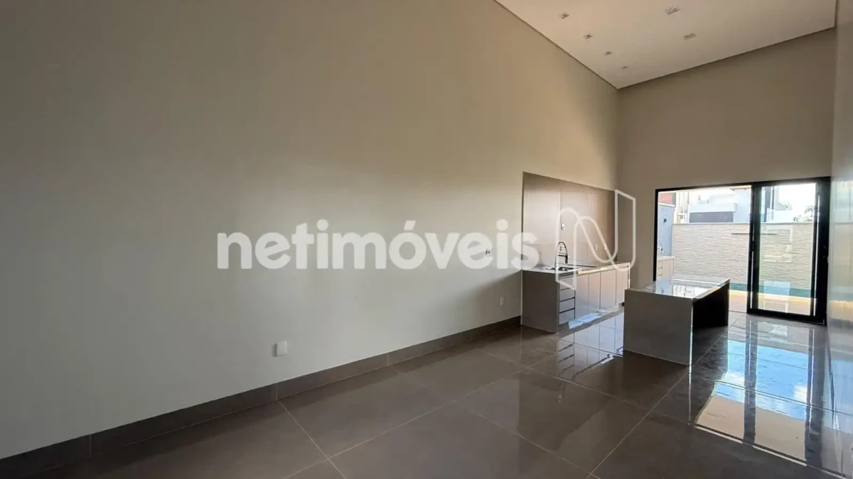 Casa para Venda no bairro Vila Segura