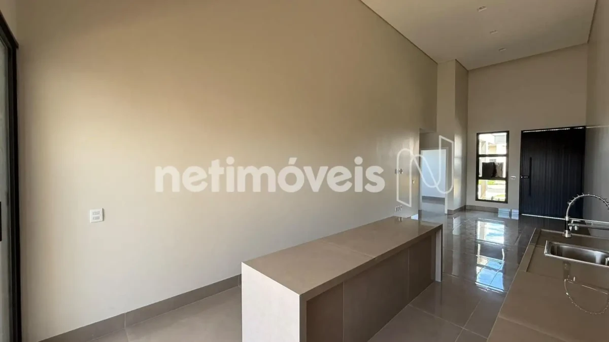 Casa para Venda no bairro Vila Segura