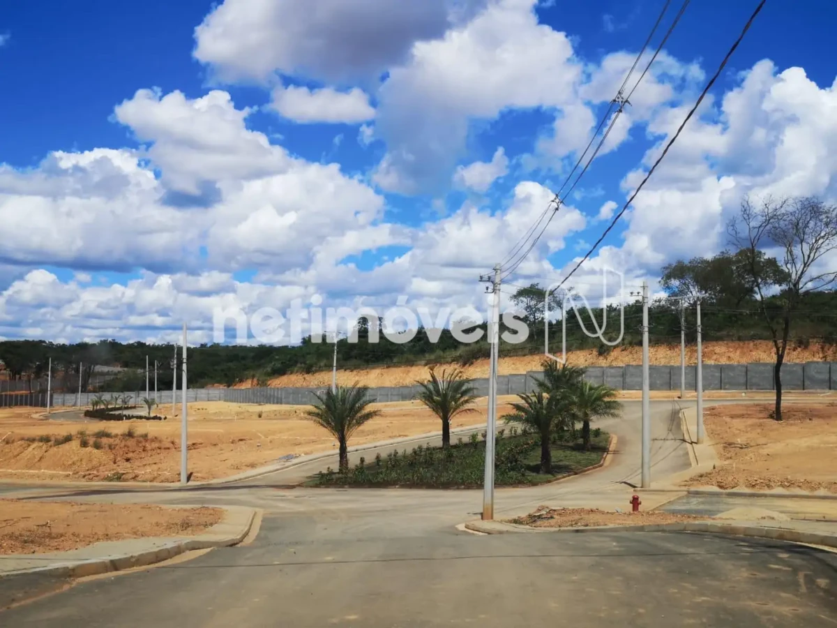 Lote para Venda com área de 280.66 m² no bairro Ibituruna