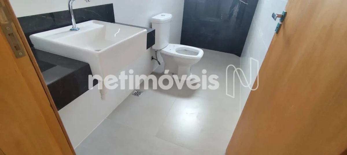 Apartamento para Venda com 2 quartos no bairro Cândida Câmara