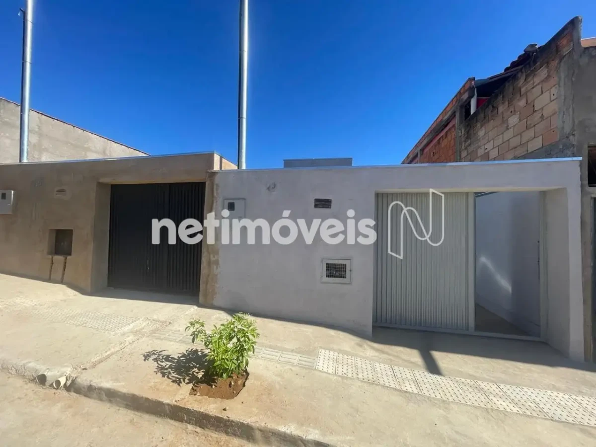Casa para Venda com 2 quartos no bairro Delfino Magalhães