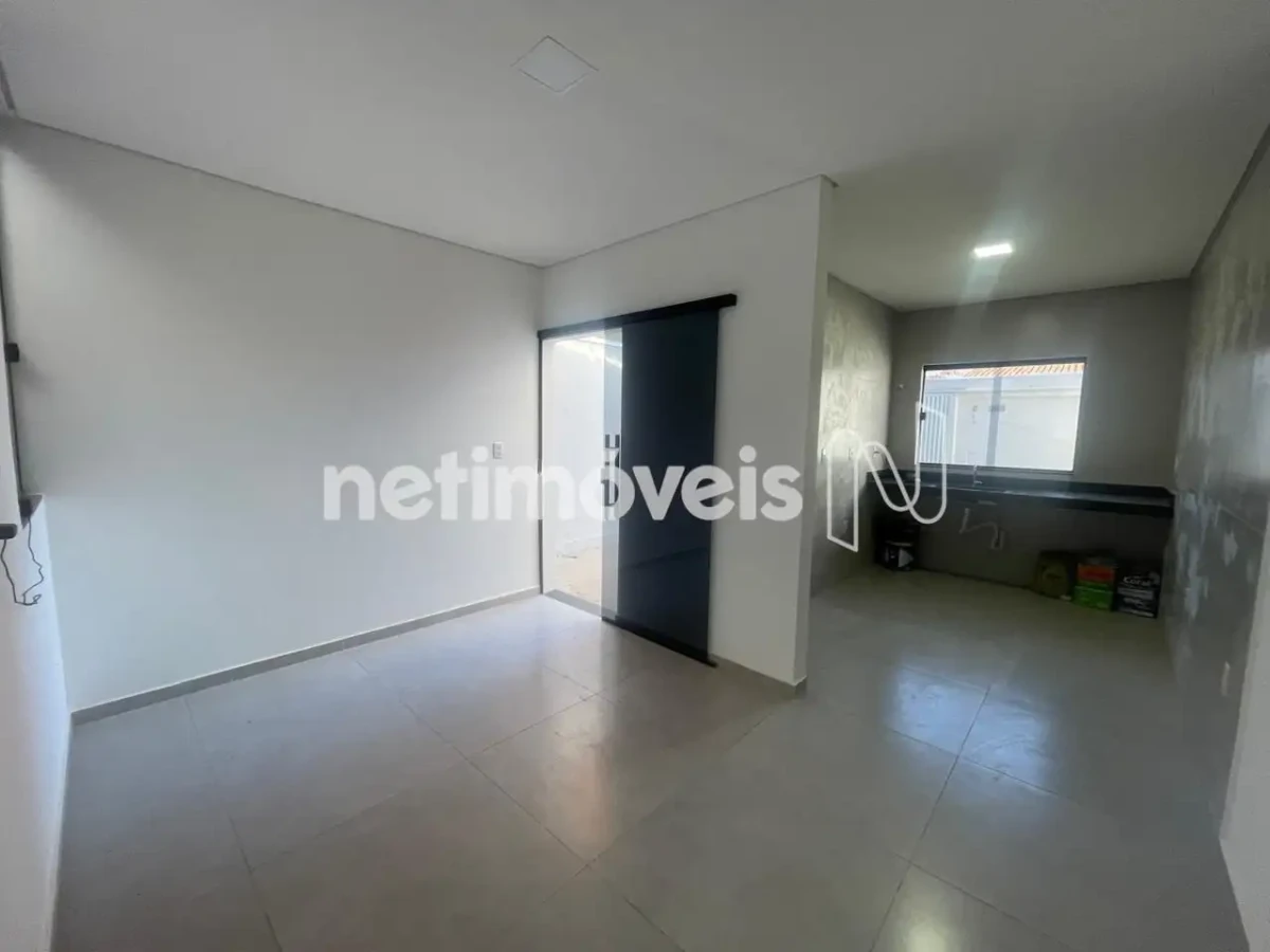Casa para Venda com 2 quartos no bairro Delfino Magalhães