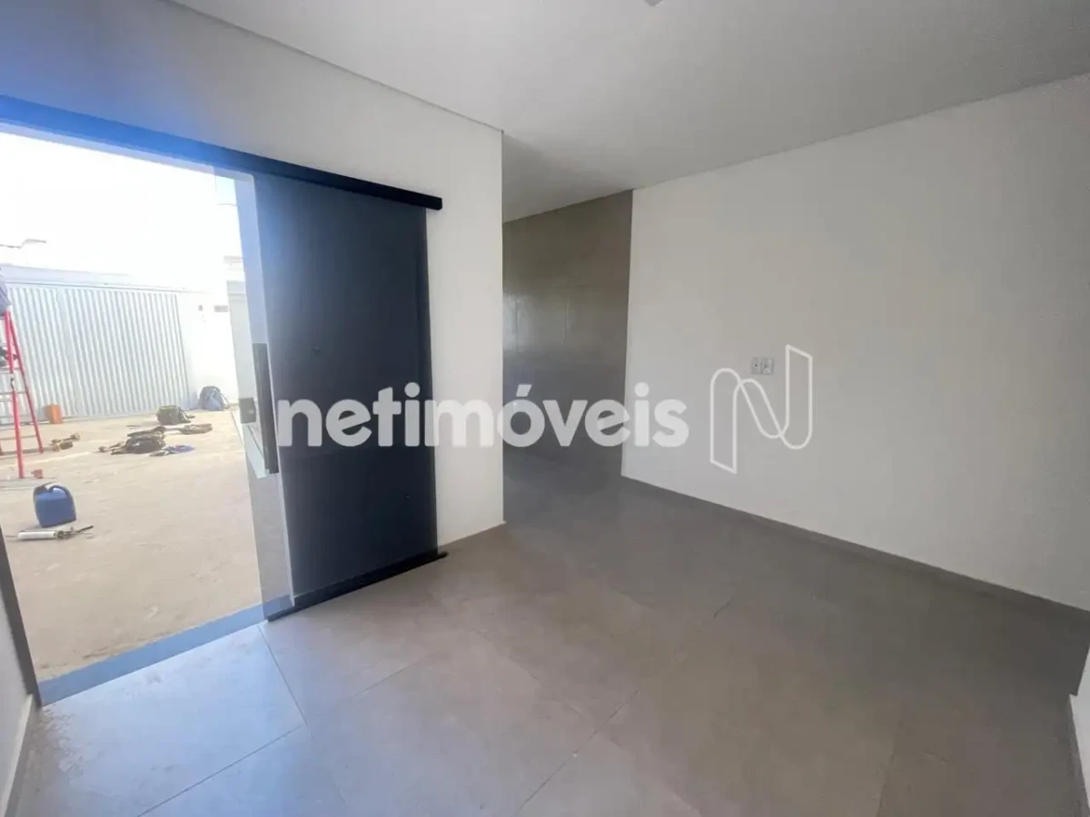 Casa para Venda com 2 quartos no bairro Delfino Magalhães