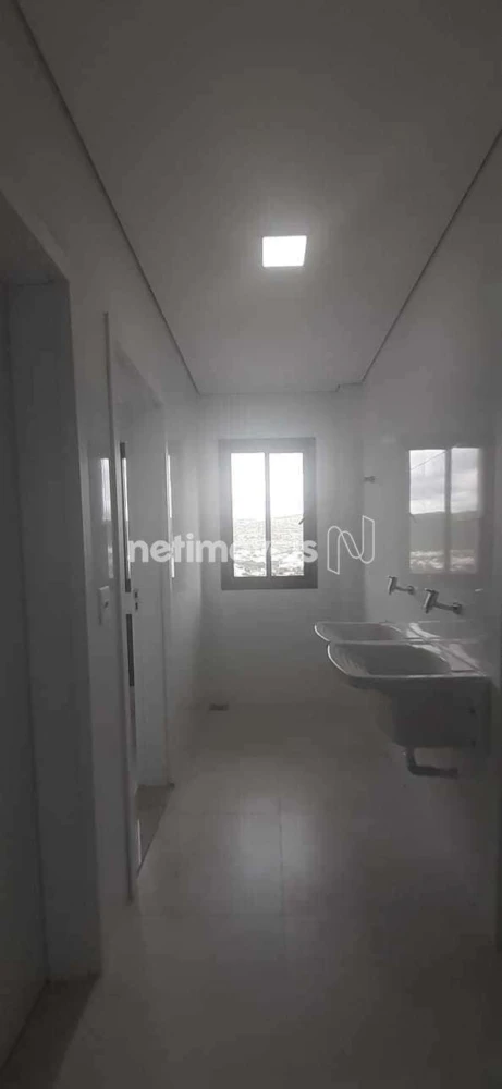 Apartamento para Venda com 4 quartos no bairro Cândida Câmara
