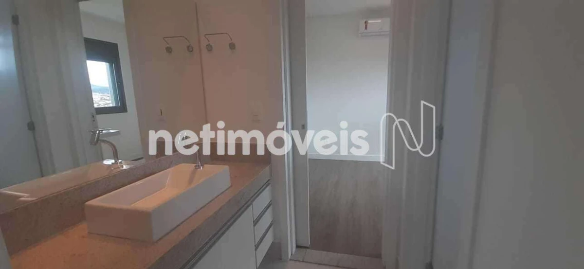 Apartamento para Venda com 4 quartos no bairro Cândida Câmara