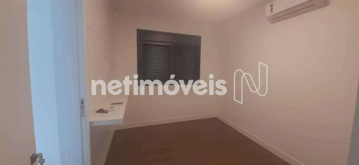Apartamento para Venda com 4 quartos no bairro Cândida Câmara