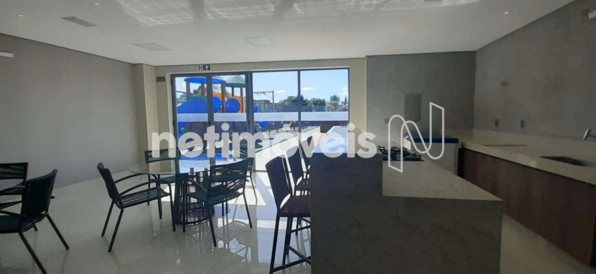 Apartamento para Venda com 4 quartos no bairro Cândida Câmara