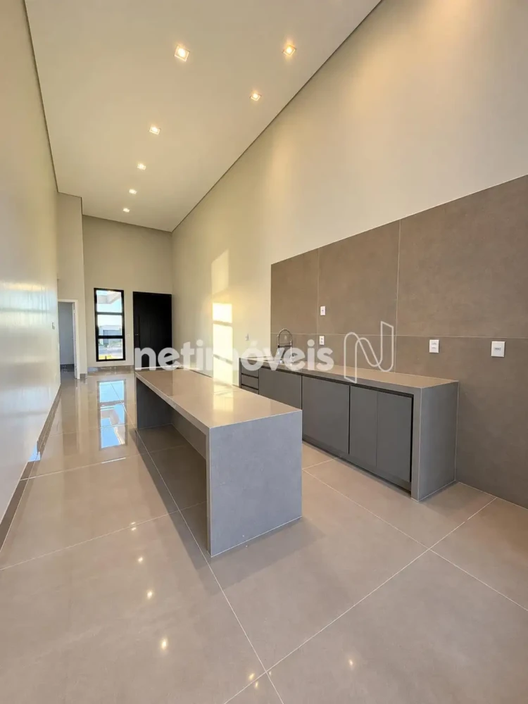 Casa para Venda no bairro Vila Segura
