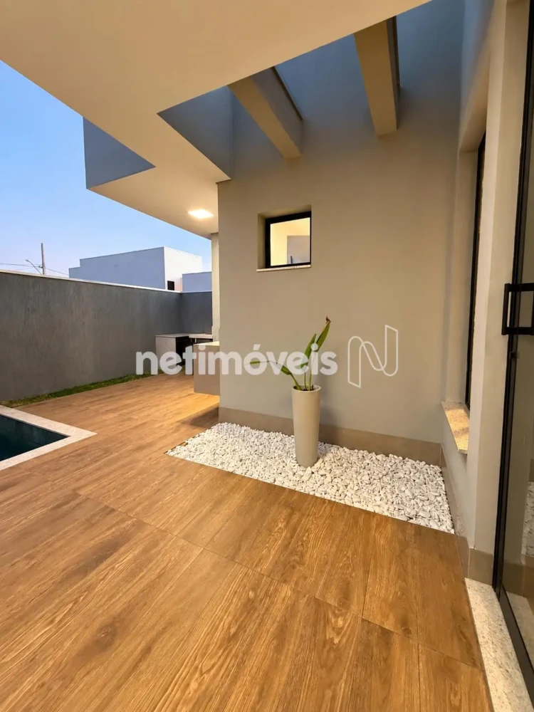 Casa para Venda no bairro Vila Segura