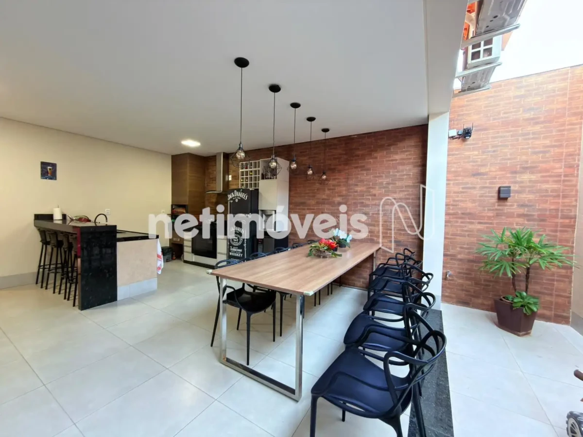 Casa para Venda com 3 quartos no bairro Planalto