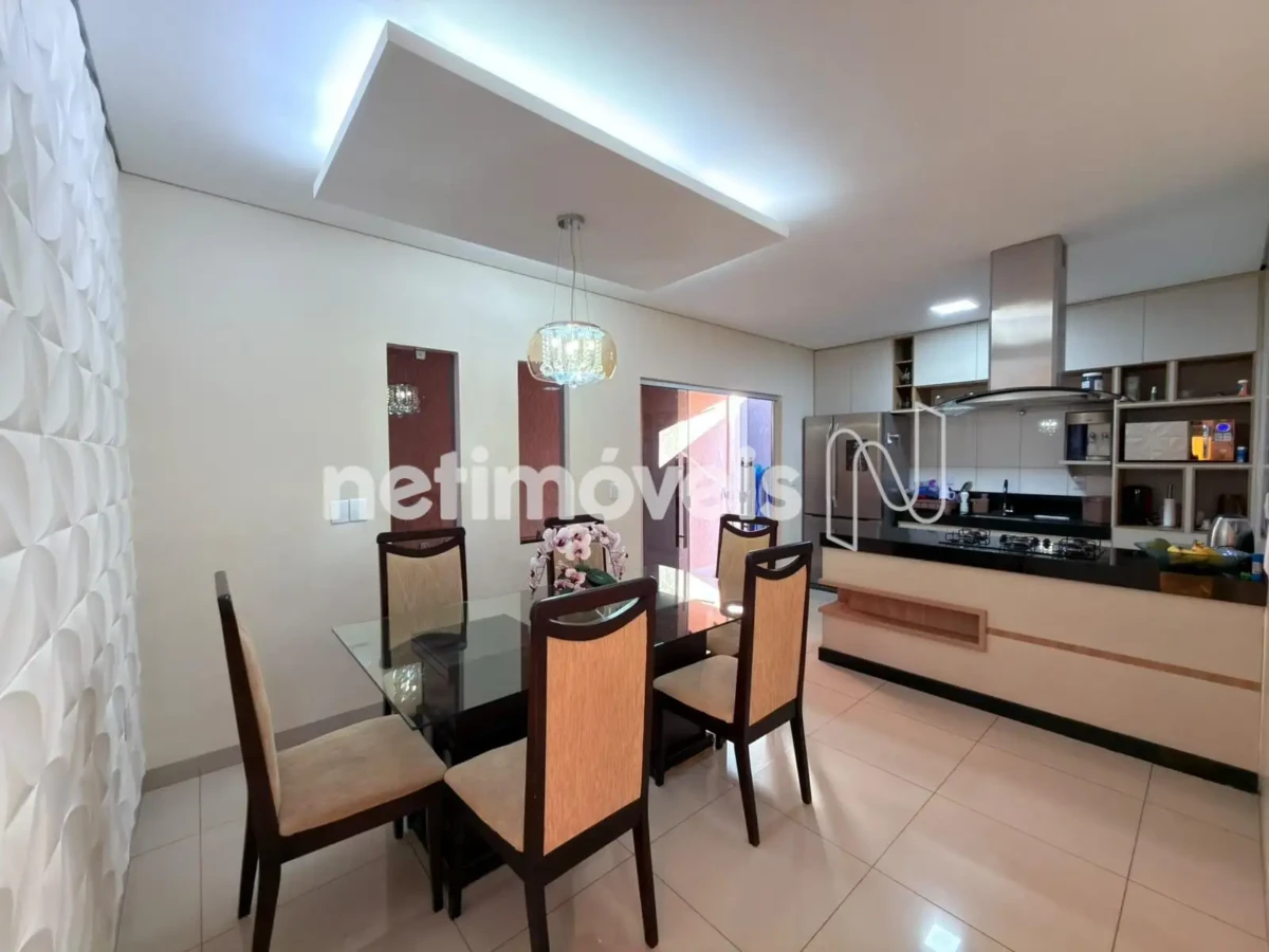 Casa para Venda com 3 quartos no bairro Planalto