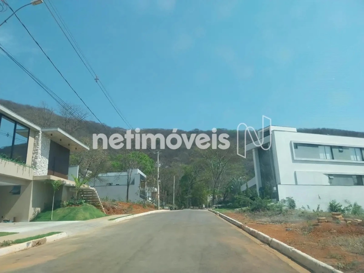 Lote para Venda com área de 484 m² no bairro Ibituruna