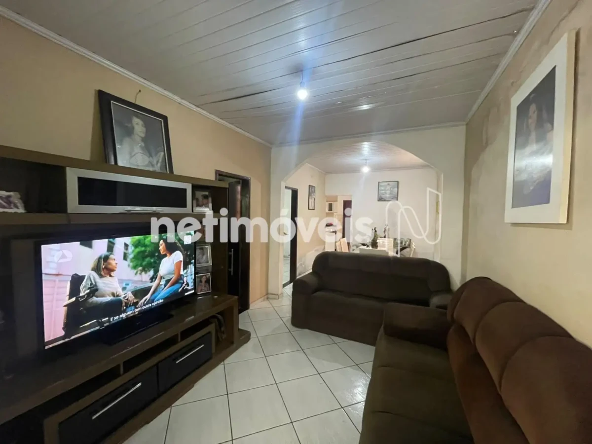 Casa para Venda com 3 quartos no bairro Alice Maia