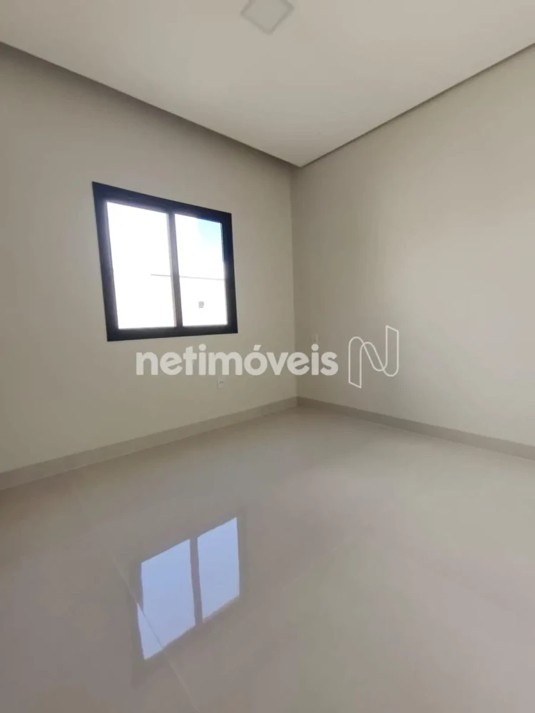 Casa em Condomínio para Venda com 3 quartos no bairro Vila Segura