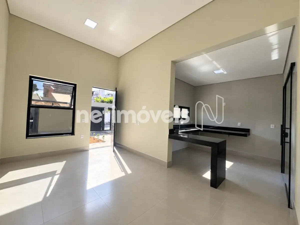 Casa para Venda com 3 quartos no bairro Nossa Senhora de Fátima