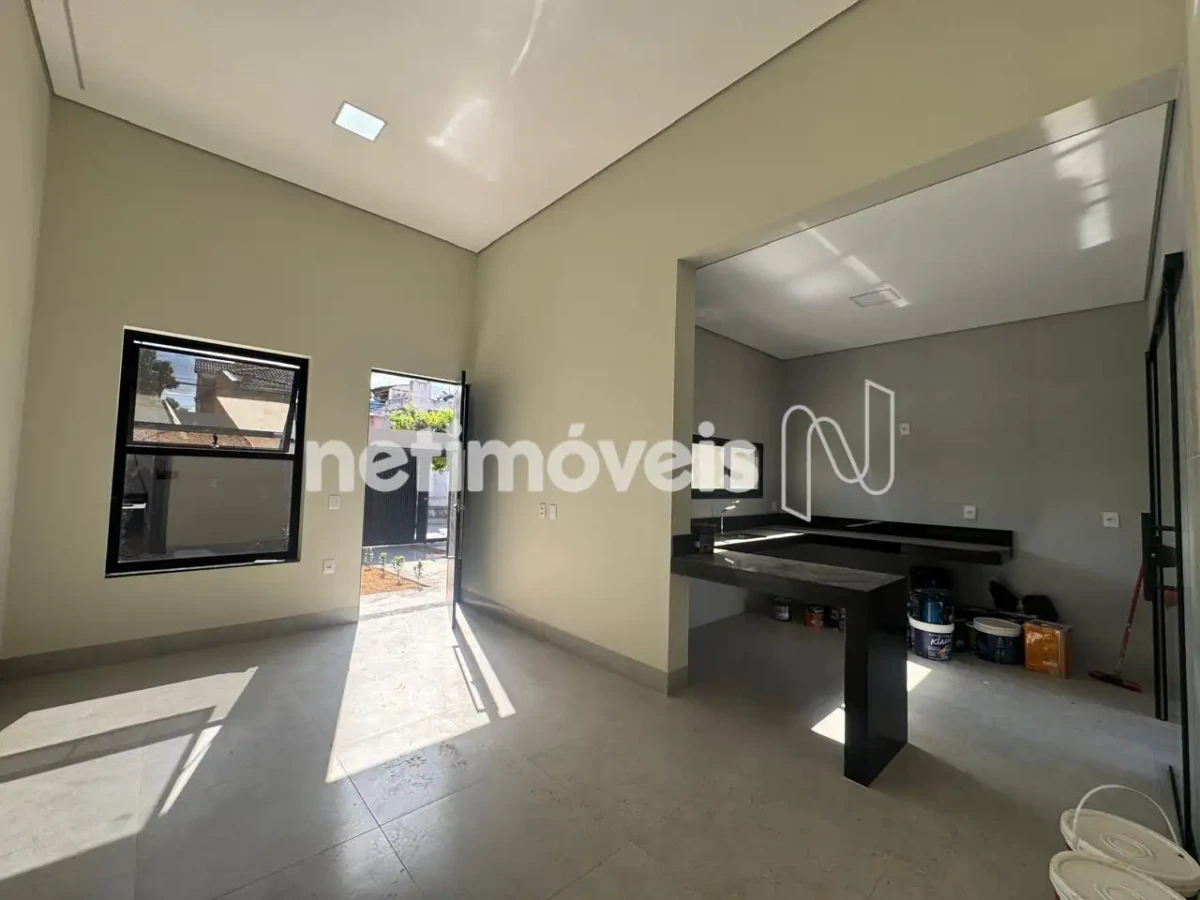 Casa para Venda com 3 quartos no bairro Nossa Senhora de Fátima