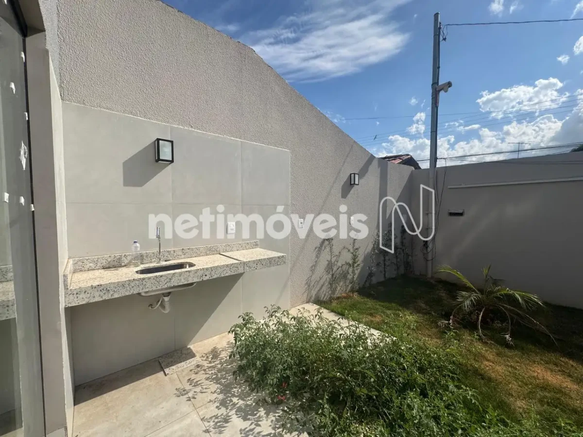 Casa para Venda com 3 quartos no bairro Nossa Senhora de Fátima