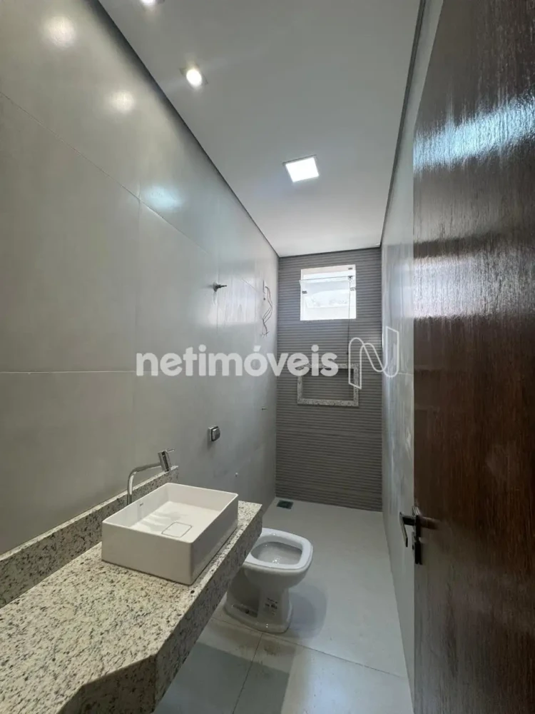 Casa para Venda com 3 quartos no bairro Nossa Senhora de Fátima