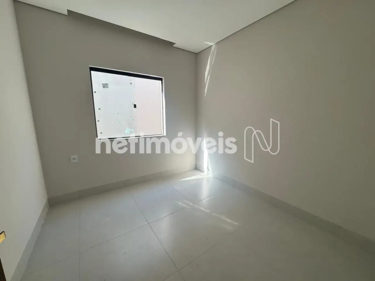 Casa para Venda com 3 quartos no bairro Nossa Senhora de Fátima