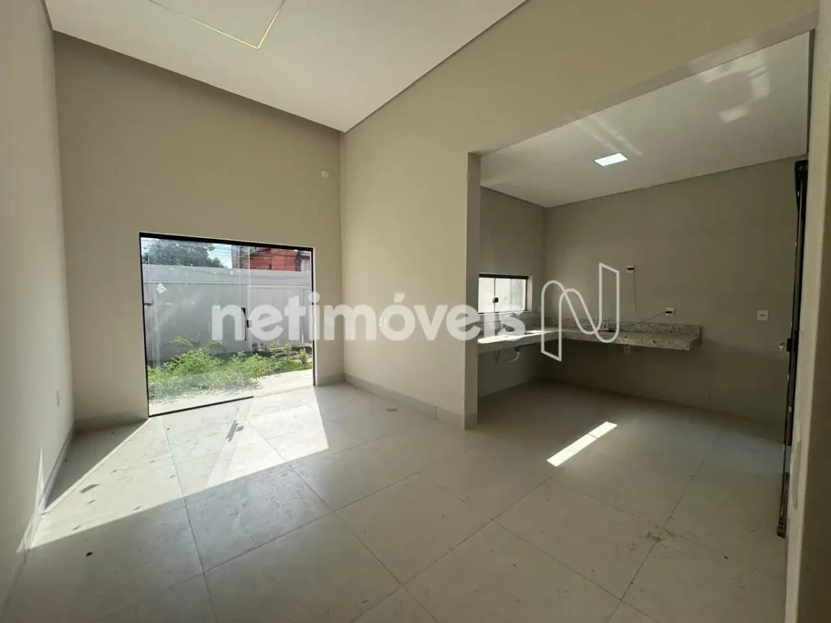Casa para Venda com 3 quartos no bairro Nossa Senhora de Fátima