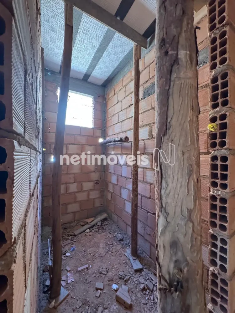 Casa para Venda com 2 quartos no bairro Carmelo