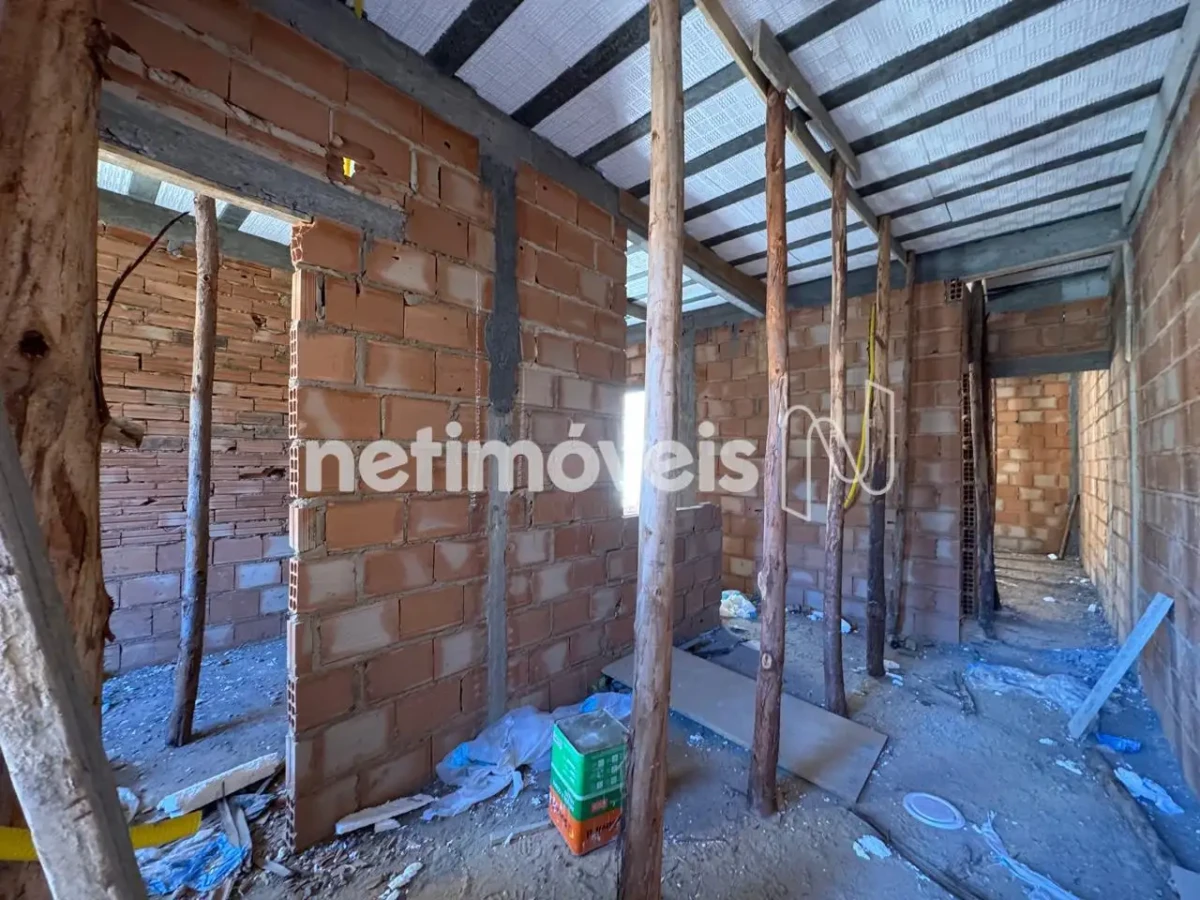 Casa para Venda com 2 quartos no bairro Carmelo