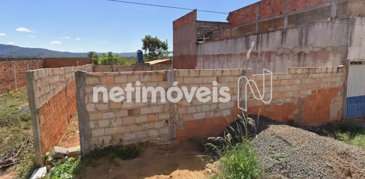 Lote para Venda com área de 200 m² no bairro Nova América