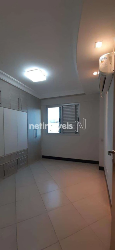 Apartamento para Venda com 4 quartos no bairro Cândida Câmara