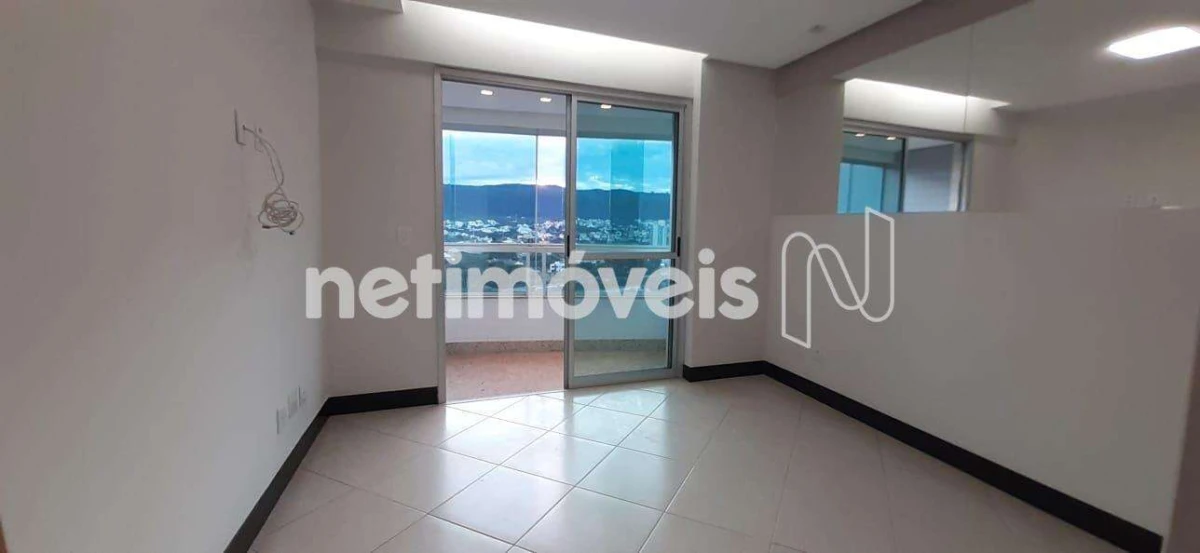 Apartamento para Venda com 4 quartos no bairro Cândida Câmara