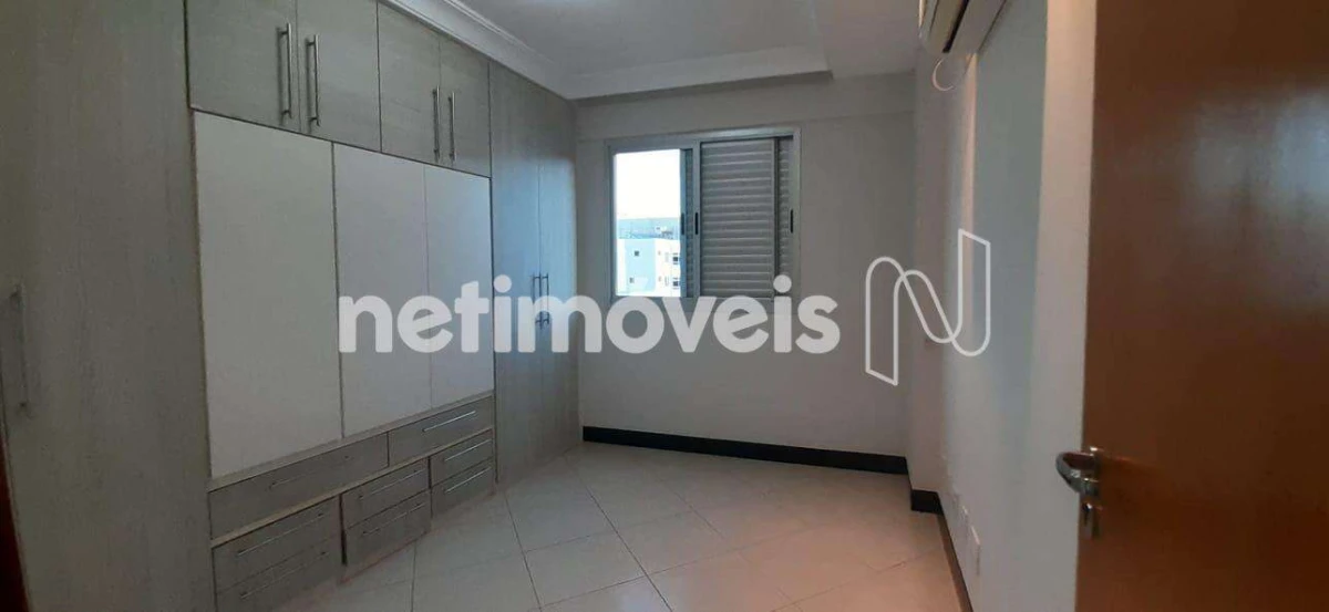 Apartamento para Venda com 4 quartos no bairro Cândida Câmara
